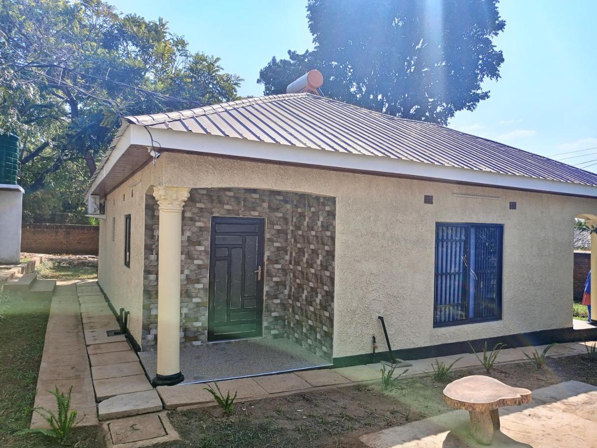 Matt Bed And Breakfast Lilongwe Bagian luar foto